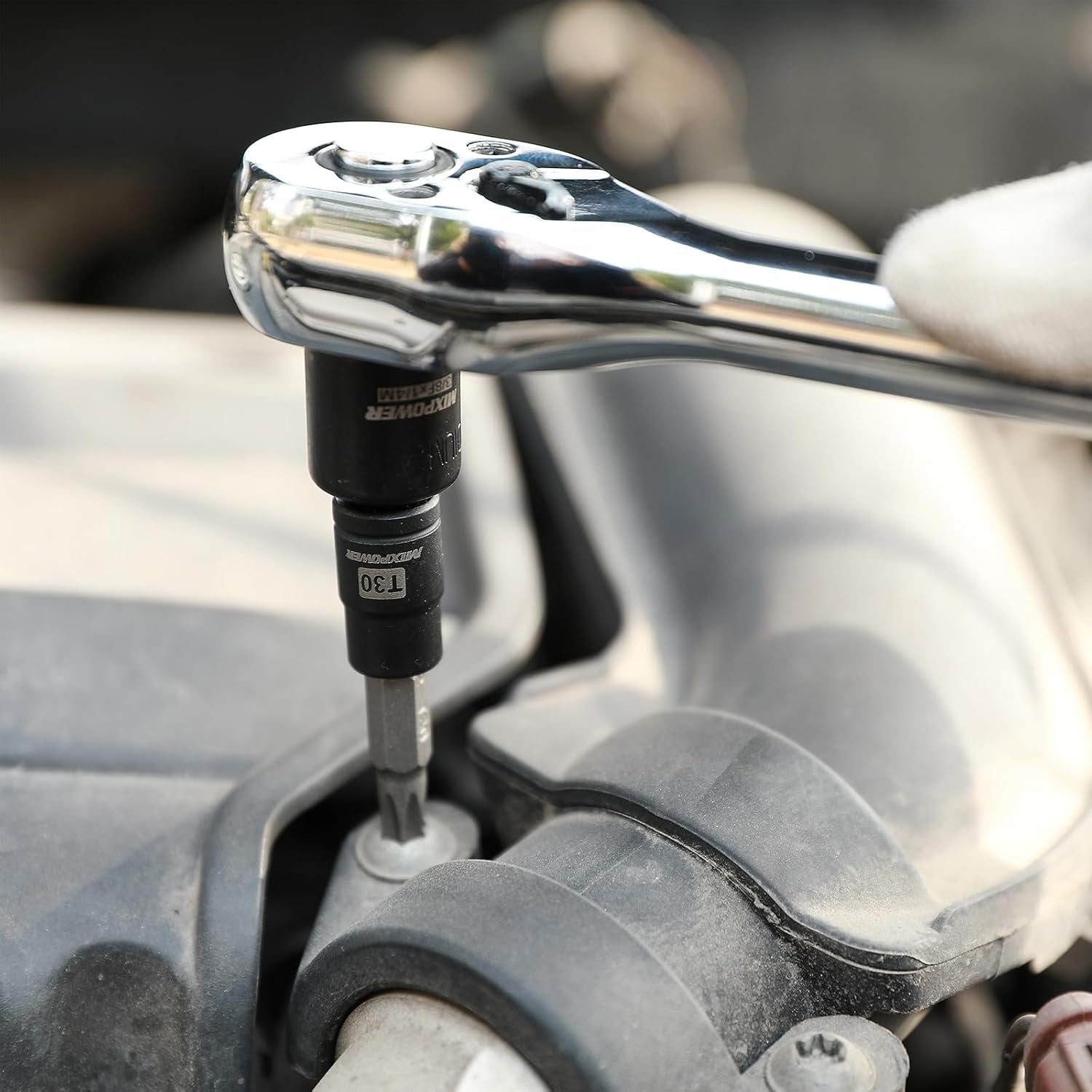 Unlock your DIY potential with the MIXPOWER 32PCS Torx Bit Socket Set! Perfect for tackling any project with 14 star bits & 13 E-Torx sockets made from durable CR-V & S2 alloy steel. #ToolTime #DIY #HomeImprovement